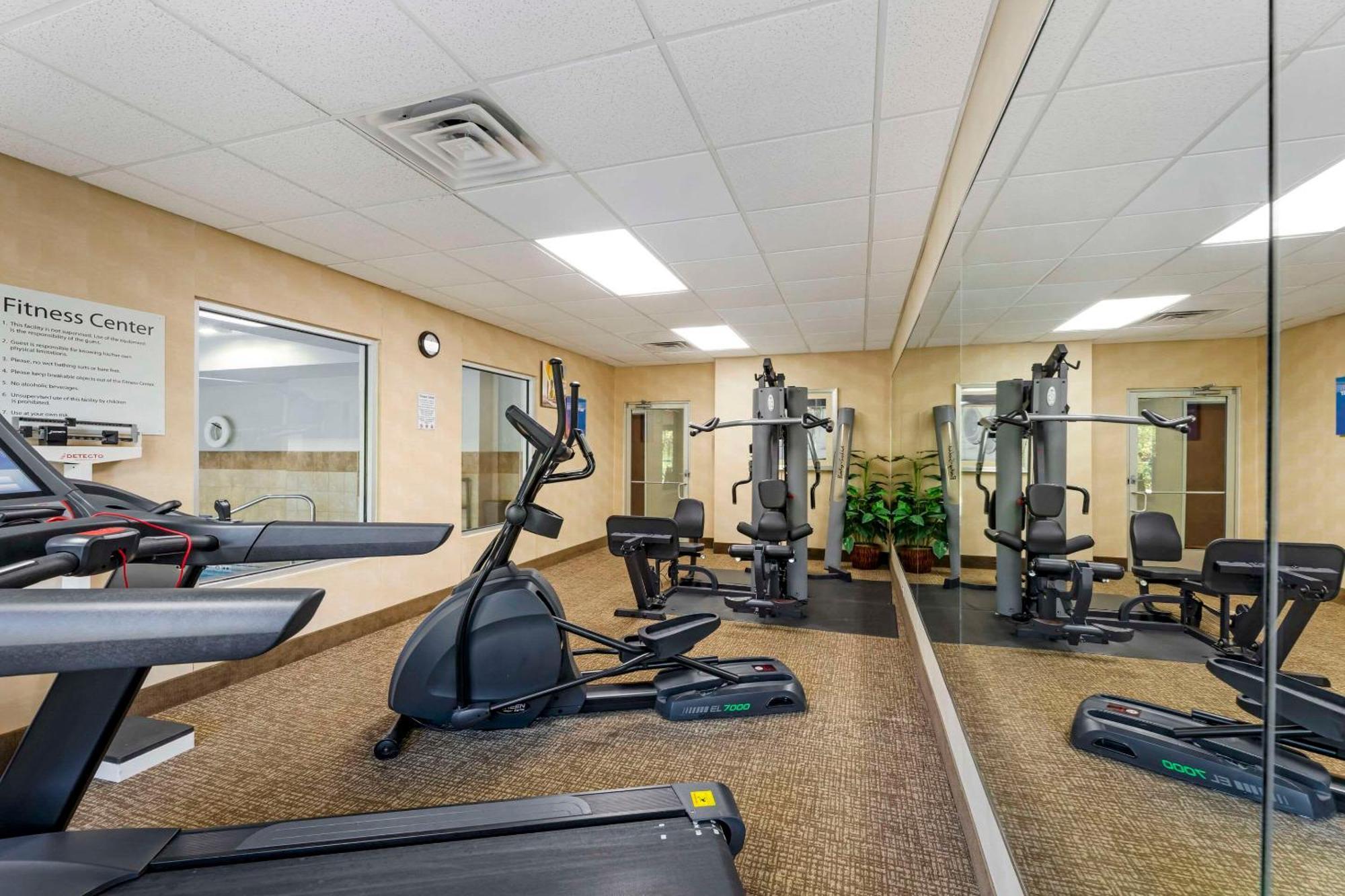 Comfort Inn & Suites Porter Near Indiana Dunes Экстерьер фото
