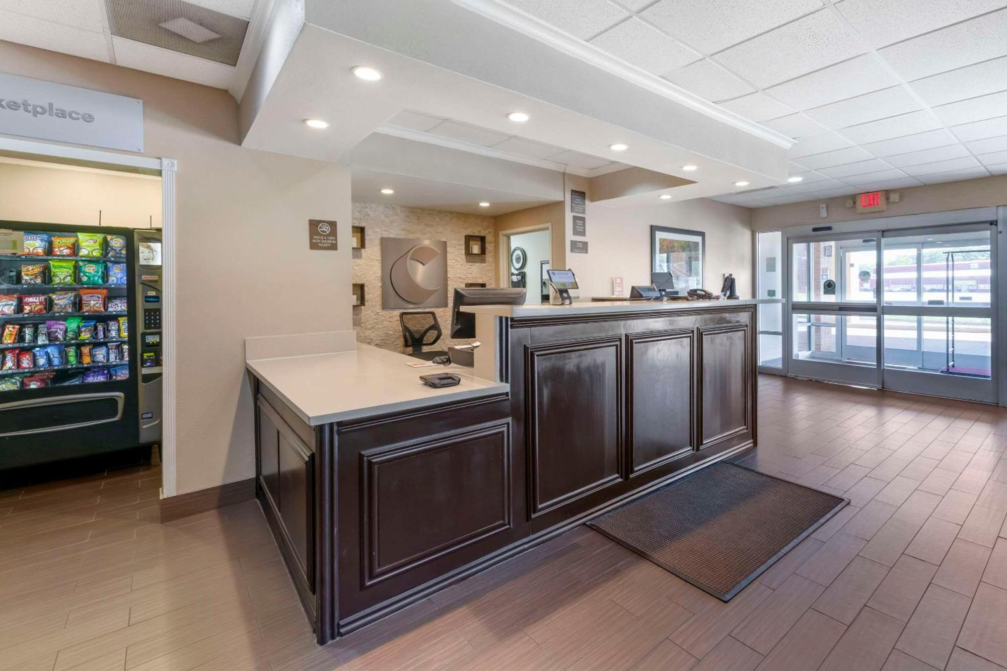 Comfort Inn & Suites Porter Near Indiana Dunes Экстерьер фото
