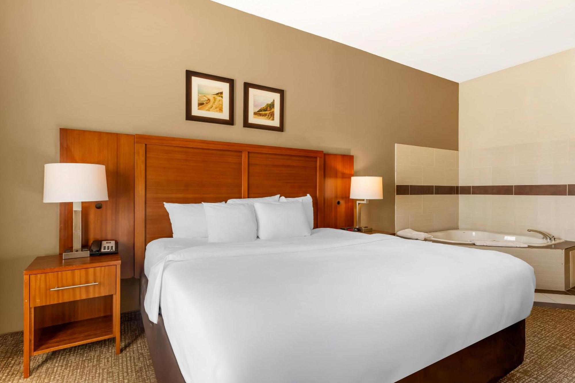 Comfort Inn & Suites Porter Near Indiana Dunes Экстерьер фото